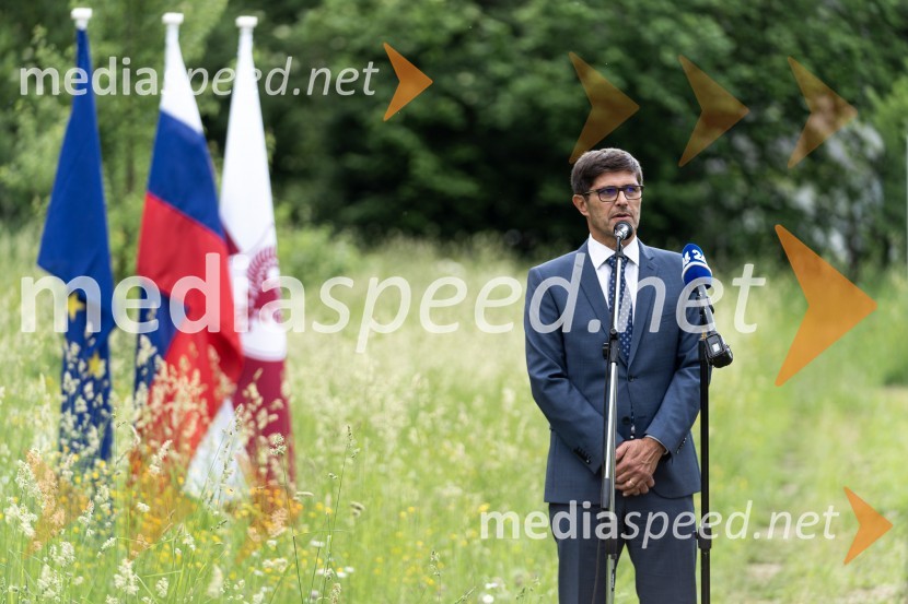  Matjaž Rakovec, župan Mestne občine KranjOdprtje razstave natečajnih rešitev za park Slovenske himne