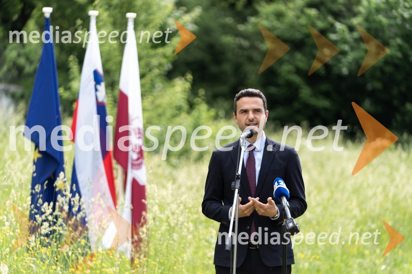  Matej Tonin, podpredsednik vlade in minister za obramboOdprtje razstave natečajnih rešitev za park Slovenske himne