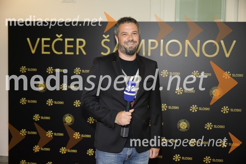  Matic Flajšman, novinar 24ur.comVečer šampionov Smučarske zveze Slovenije 2022