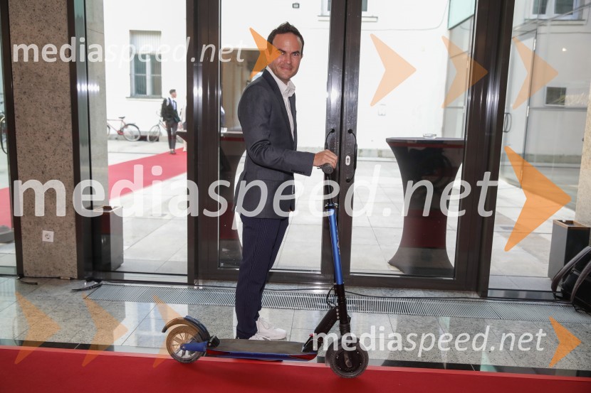  Jernej Damjan, strokovni vodja slovenske olimpijske reprezentance Večer šampionov Smučarske zveze Slovenije 2022