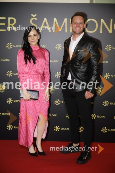  Gloria Kotnik, deskarka na snegu ;  Tim  Mastnak, deskar na snegu Večer šampionov Smučarske zveze Slovenije 2022