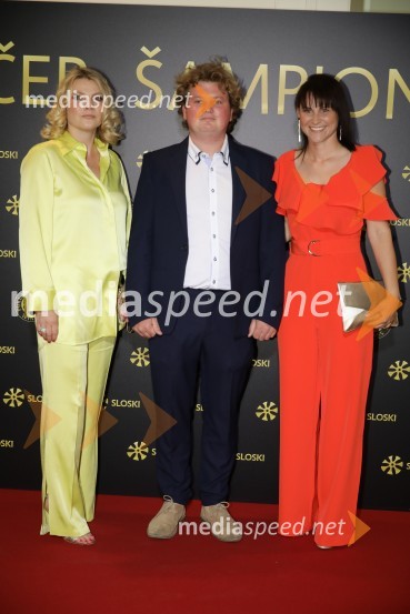  ... ;  Žan Kavčič, SZS;  Nuša Rakovec Tepeš, vodja marketinga nordijske disciplineVečer šampionov Smučarske zveze Slovenije 2022