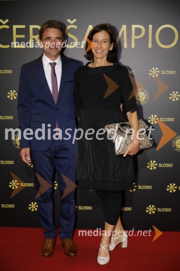 dr. Franci Petek, nekdanji smučarski skakalec in direktor SZS;  Polona PetekVečer šampionov Smučarske zveze Slovenije 2022