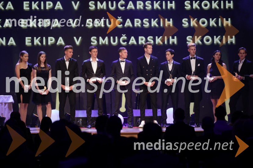  Nika Križnar, smučarska skakalka;  Urša Bogataj, smučarska skakalka;  Timi Zajc, smučarski skakalec;  Peter  Prevc, smučarski skakalec;  Anže Lanišek, smučarski skakalec;  Žiga  Jelar, smučarski skakalec;  Cene Prevc, smučarski skakalec;  Lovro Kos, smučarski skakalec;  Maja  Vtič, smučarska skakalka;  Domen Prevc, smučarski skakalecVečer šampionov Smučarske zveze Slovenije 2022