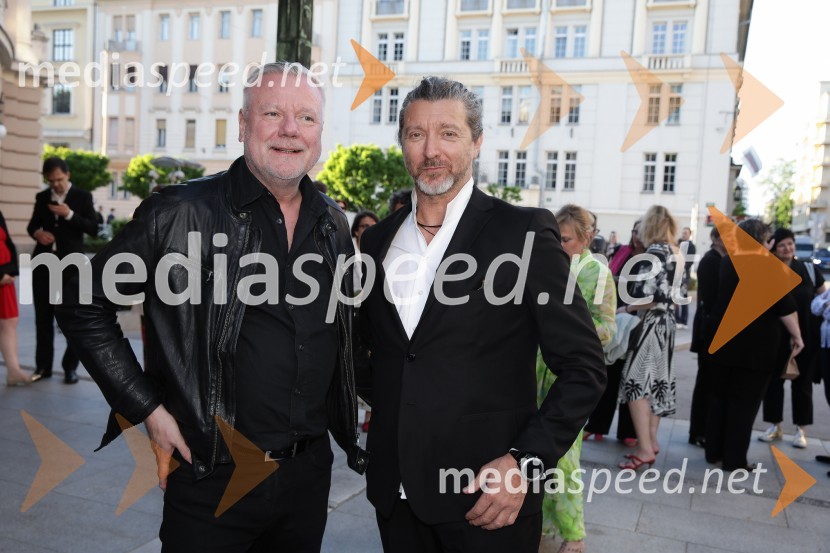  Staš Ravter, direktor SNG Opera in balet Ljubljana;  Renato Zanella, umetniški direktor ljubljanskega baletaThe sound, premiera kozmične opere