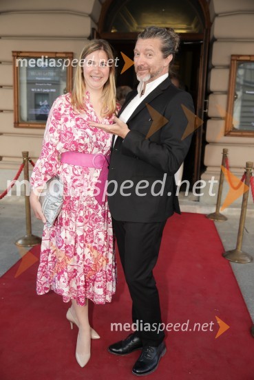  Barbara Čepirlo Čičigoj, odnosi z javnostjo Opera in Balet Ljubljana;  Renato Zanella, umetniški direktor ljubljanskega baletaThe sound, premiera kozmične opere