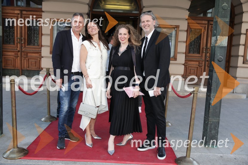  Tomaž Merhar;  Andreja Merhar, MUS;  Maša Pečar, nepremičninska posrednica;  Aleš Strajnar, kreativni direktor Votan KomunikacijeThe sound, premiera kozmične opere