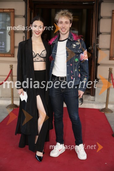 The sound, premiera kozmične opere