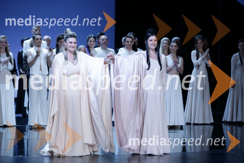  Urška  Breznik, operna pevka;  Nuška Drašček, pevkaThe sound, premiera kozmične opere