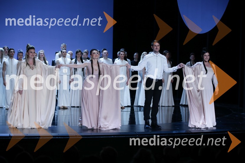  ... ;  ... ;  Gregor Ravnik, pevec;  Nuška Drašček, pevkaThe sound, premiera kozmične opere