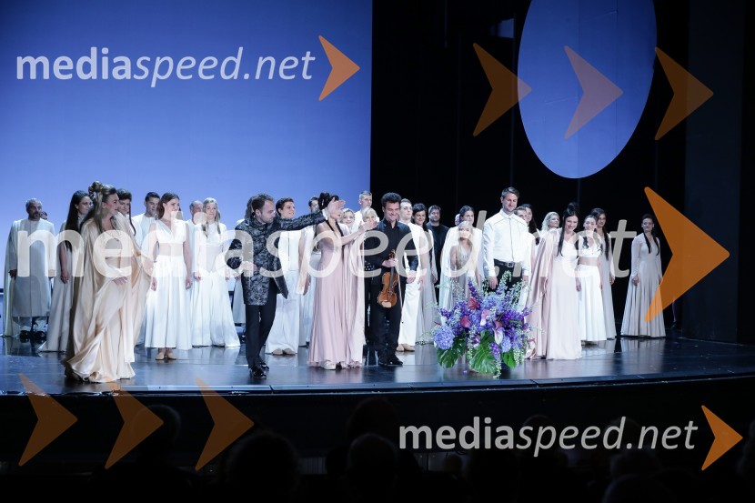 The sound, premiera kozmične opere