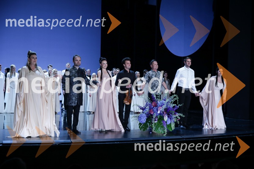 The sound, premiera kozmične opere