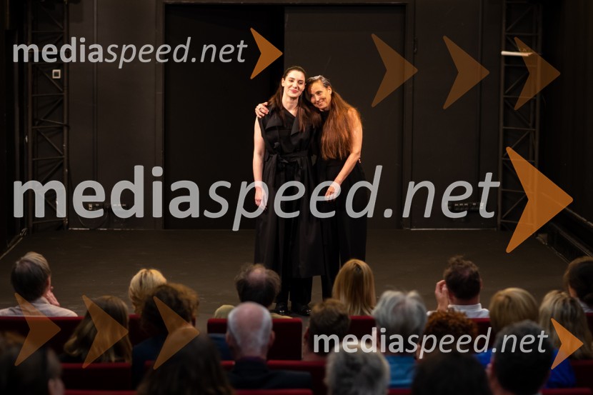  Maša Grošelj, igralka;  Lučka Počkaj, igralkaDolg, premiera drame SLG Celje