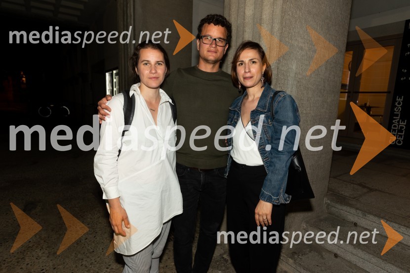  ... ;  Juš A. Zidar, režiser;  ... Dolg, premiera drame SLG Celje