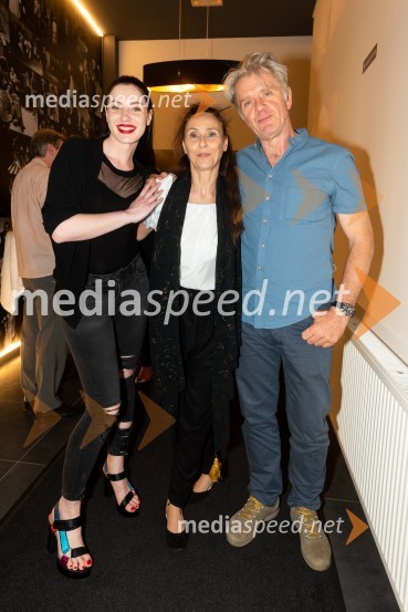  Maša Grošelj, igralka;  Lučka Počkaj, igralka;  Branko Završan, igralecDolg, premiera drame SLG Celje