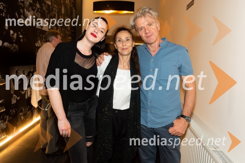  Maša Grošelj, igralka;  Lučka Počkaj, igralka;  Branko Završan, igralecDolg, premiera drame SLG Celje