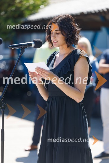 3D zebra odslej tudi pred OŠ Predoslje