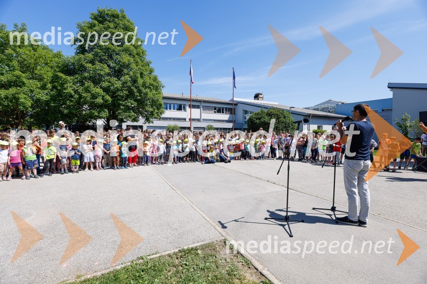 3D zebra odslej tudi pred OŠ Predoslje