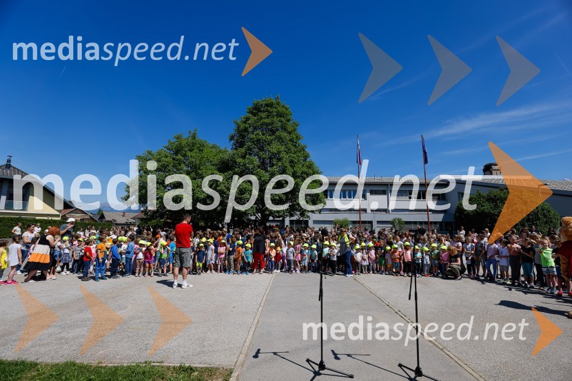 3D zebra odslej tudi pred OŠ Predoslje