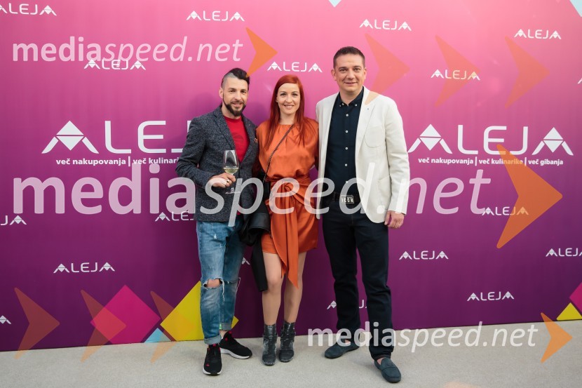  ... ;  Maša Ferme, nekdanja manekenka ;  Toni Pugelj, direktor SES Slovenija in center manager nakupovalnega središča AlejaAleja, 2. rojstni dan