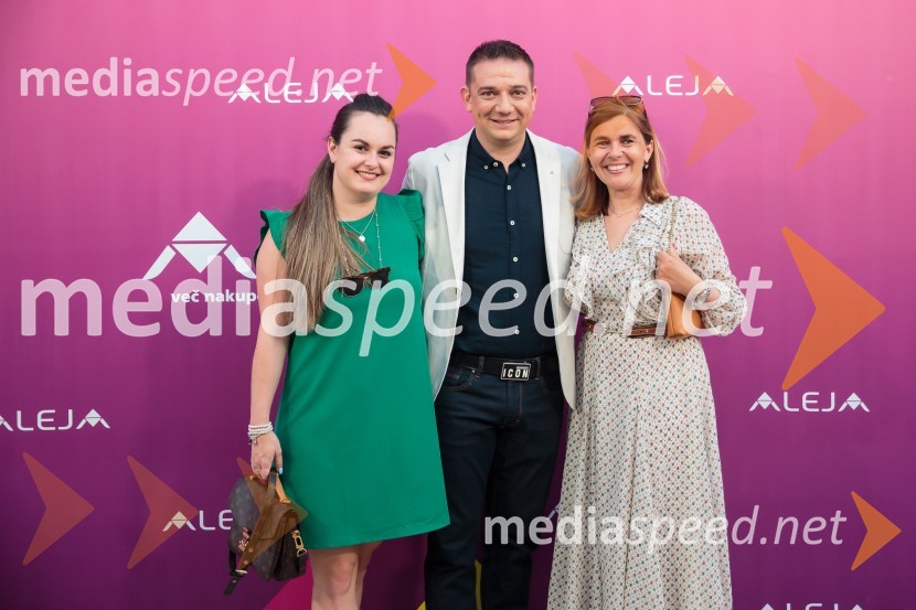  ... ;  Toni Pugelj, direktor SES Slovenija in center manager nakupovalnega središča Aleja;  ... Aleja, 2. rojstni dan