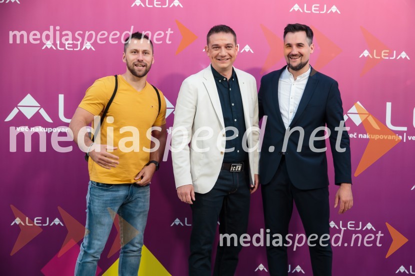  Marko Knafelc, akrobatska skupina Dunking devils;  Toni Pugelj, direktor SES Slovenija in center manager nakupovalnega središča Aleja;  ... Aleja, 2. rojstni dan