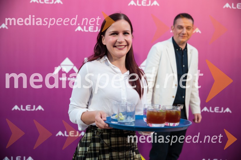 Aleja, 2. rojstni dan