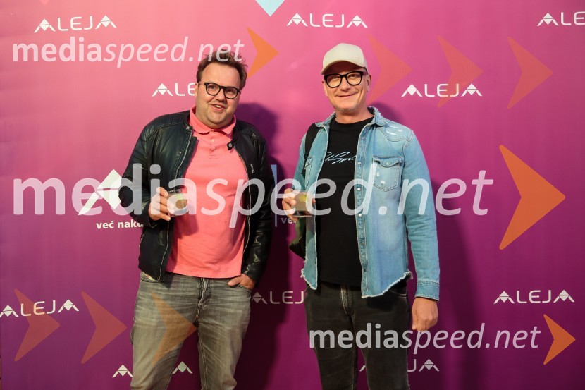  ... ;  Uroš Smolej, igralecAleja, 2. rojstni dan