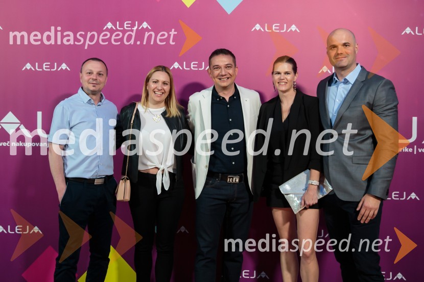  ... ;  ... ;  Toni Pugelj, direktor SES Slovenija in center manager nakupovalnega središča Aleja;  ... ;  ... Aleja, 2. rojstni dan