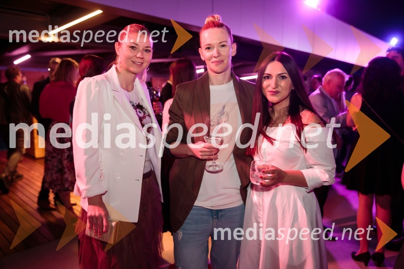 Aleja, 2. rojstni dan