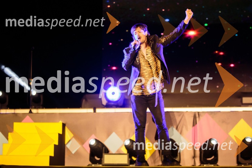  Gregor  Strasbergar, glasbena skupina MRFYAleja, 2. rojstni dan