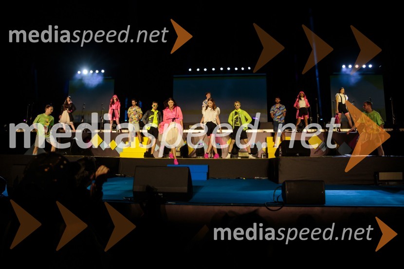 Aleja, 2. rojstni dan