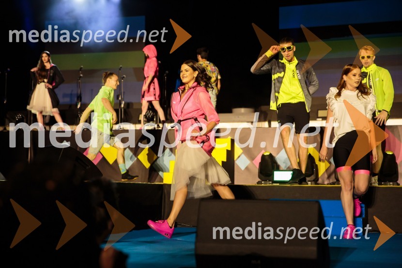 Aleja, 2. rojstni dan