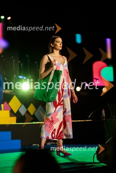 Aleja, 2. rojstni dan