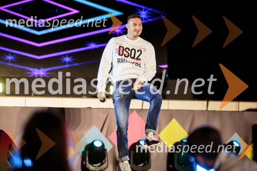  Tim Klemenčič, plesalecAleja, 2. rojstni dan