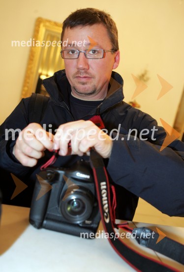 Igor Napast, fotograf VečeraVečerov Bob leta 2005, SNG Maribor