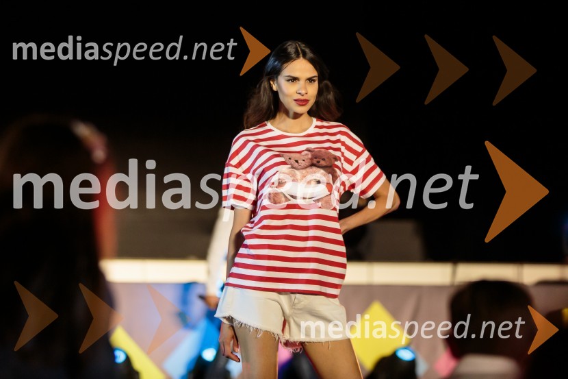 Aleja, 2. rojstni dan