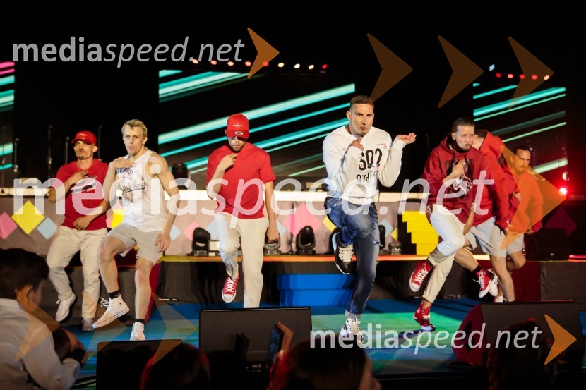  Tim Klemenčič, plesalecAleja, 2. rojstni dan