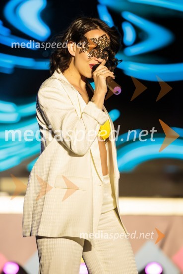 Aleja, 2. rojstni dan