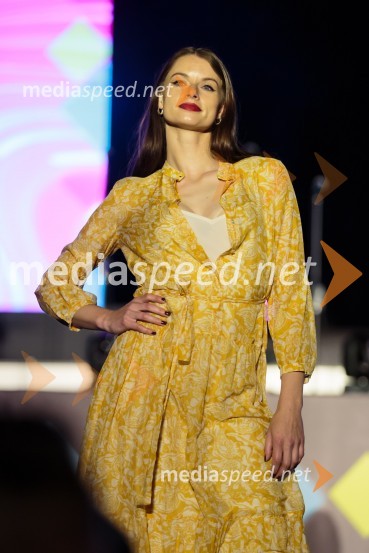 Aleja, 2. rojstni dan