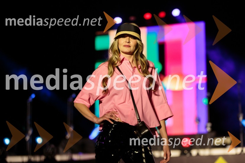 Aleja, 2. rojstni dan