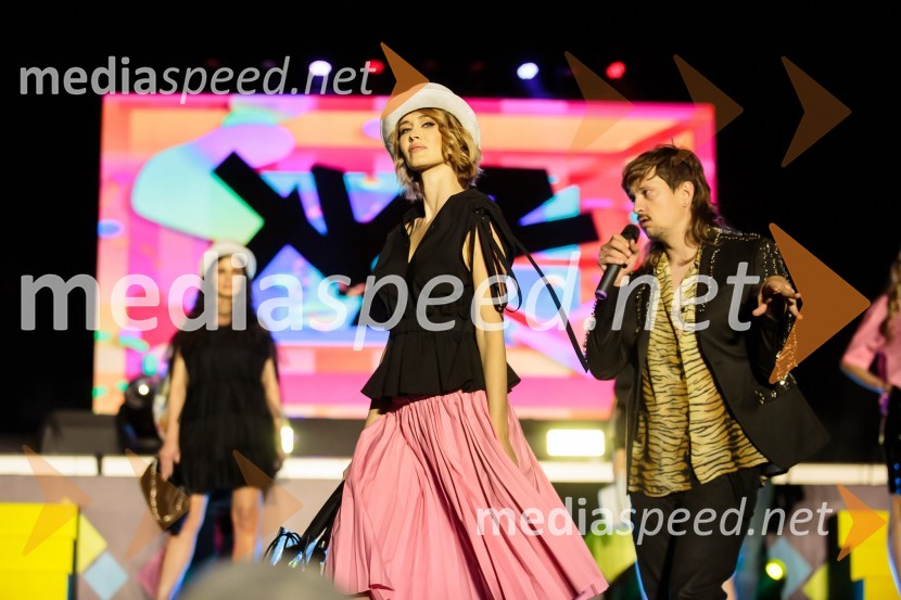 Aleja, 2. rojstni dan