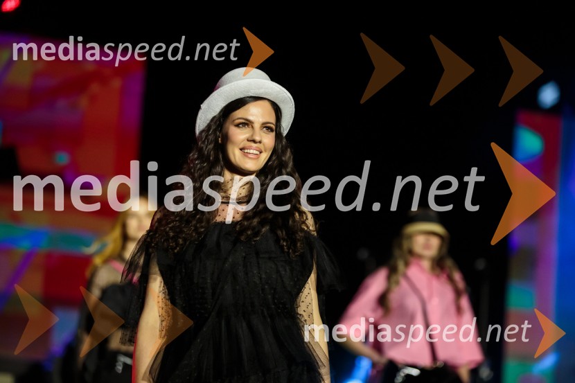 Aleja, 2. rojstni dan