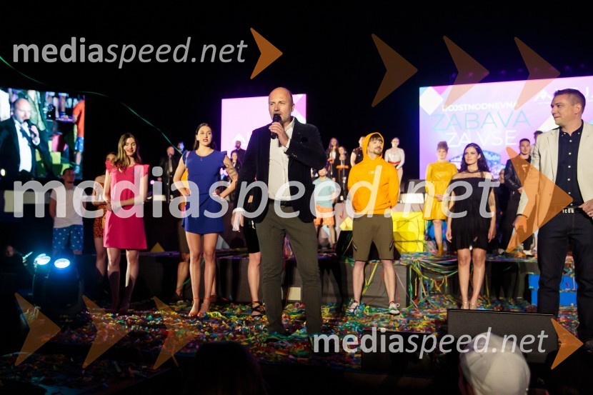 Aleja, 2. rojstni dan