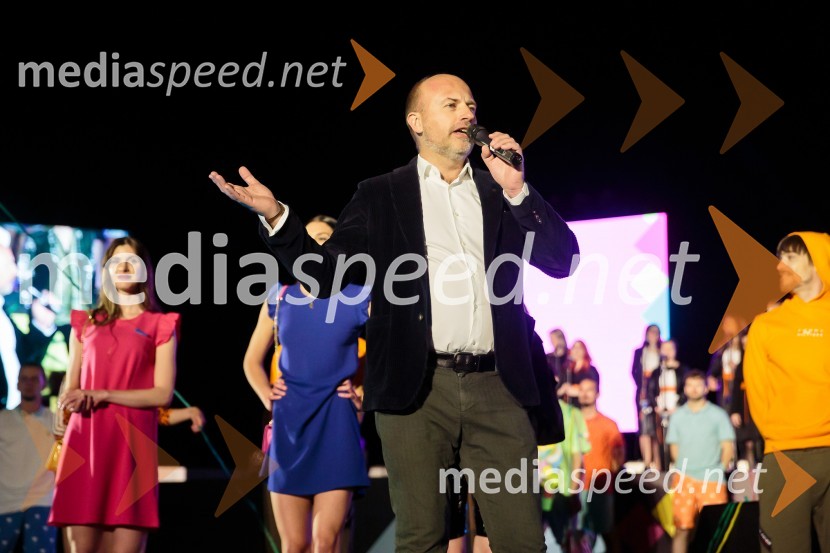 Aleja, 2. rojstni dan