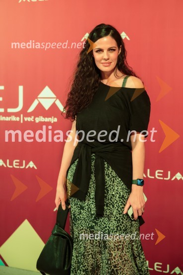 Aleja, 2. rojstni dan