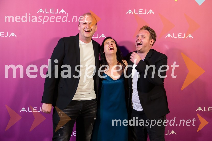 Aleja, 2. rojstni dan