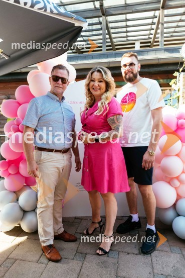  Andrej Okreša, novinar;  Mojca Žižek Mesarec, nepremičninska agentka, Galea;  Amer Ibrahimovic15. let delovanja nepremičninske agentke Mojce Žižek Mesarec