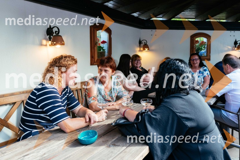 15. let delovanja nepremičninske agentke Mojce Žižek Mesarec