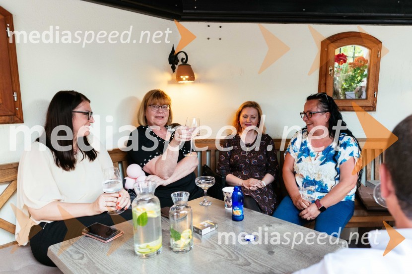 15. let delovanja nepremičninske agentke Mojce Žižek Mesarec